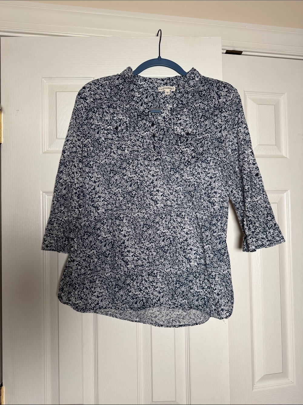 Artisan NY Women's Navy Floral Henley Blouse roll tab 3/4 sleeves size M